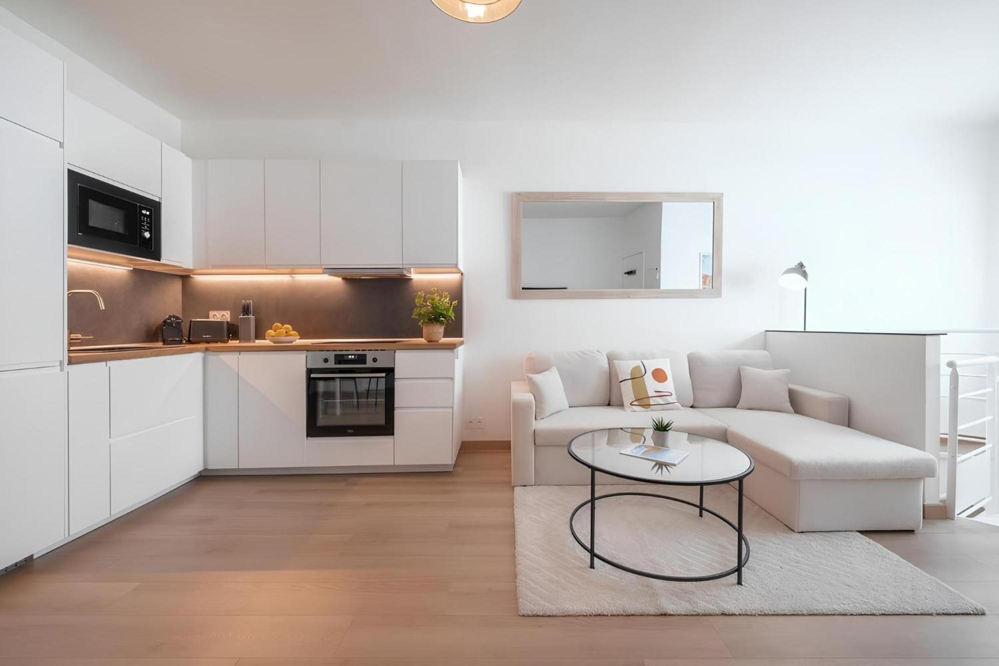 Cozy Appartement Plein Centre, Proche Gare/Plage Menton Exterior foto